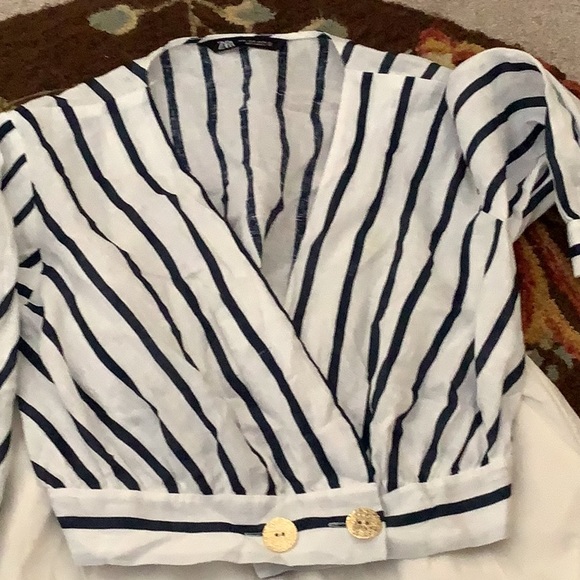 Gorgeous Linen Cropped Top by Zara 💙💙🖤 - Picture 5 of 9